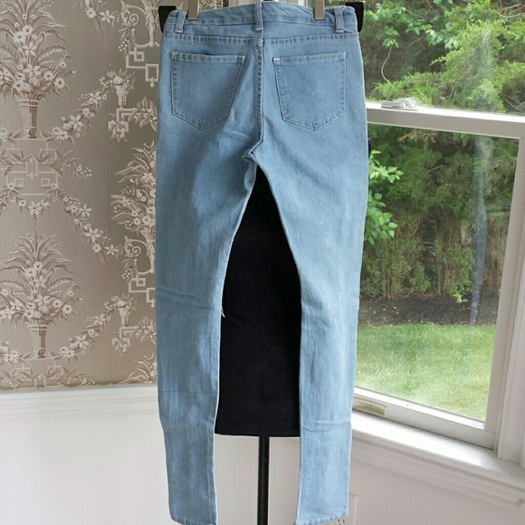 Chic a Booti Distressed Jeans Size 6 - Picture 5 of 6